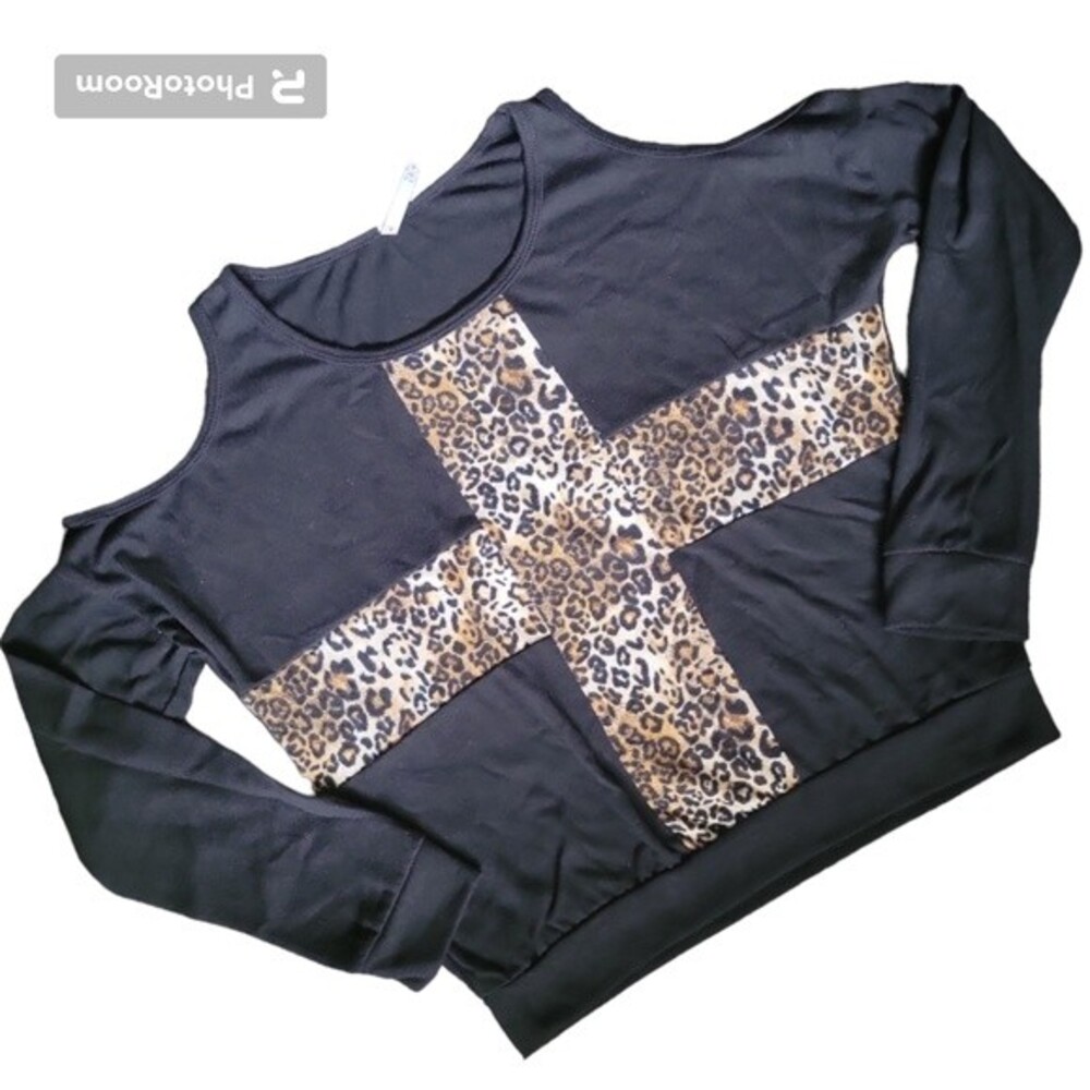 Love Culture Animal Print•Black Cold Shoulder - S